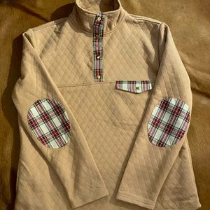 Quilt patterned soft pullover